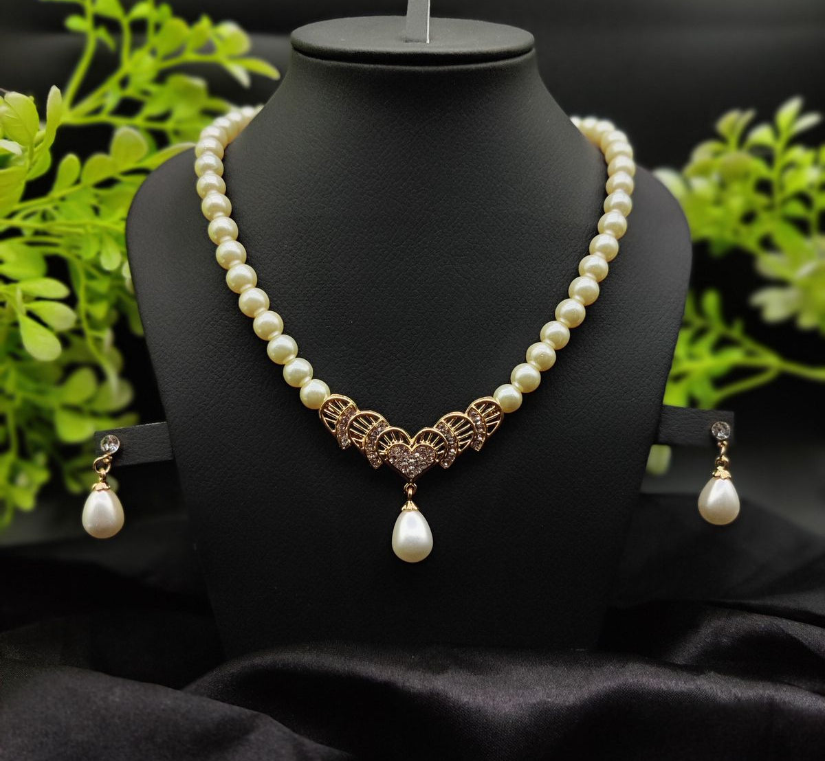 Imported Timeless Pearl Elegance Necklace Set With Drop Earrings | Girls & Women Fashion